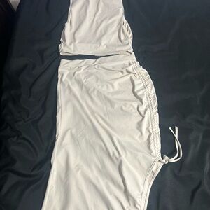 Women's 2 piece set w/ crop top and skirt